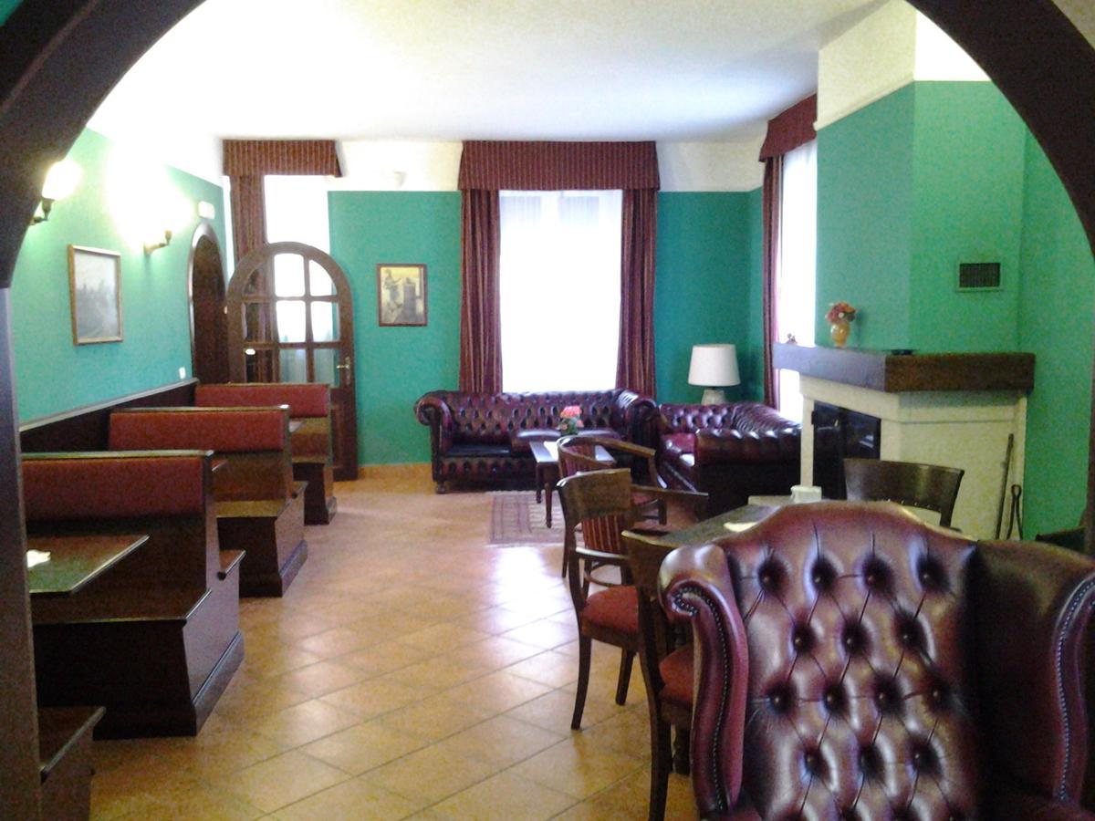 Hotel Casale Maginulfo Roccamandolfi Exterior foto